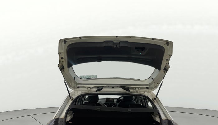 2020 Tata ALTROZ XZ PETROL, Petrol, Manual, 29,688 km, Boot Door Open