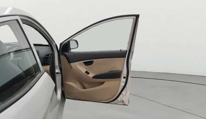 2015 Hyundai Eon ERA +, Petrol, Manual, 70,797 km, RHS Front Door