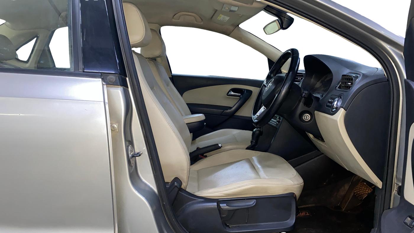 2018 Skoda Rapid STYLE 1.5 TDI AT, Diesel, Automatic, 1,13,827 km, Right Side Front Door Cabin
