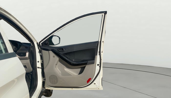 2019 Tata NEXON XM PETROL, Petrol, Manual, 27,537 km, RHS Front Door