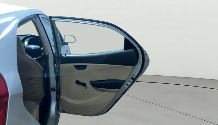 2012 Hyundai Eon MAGNA +, Petrol, Manual, 56,557 km, RHS Rear Door