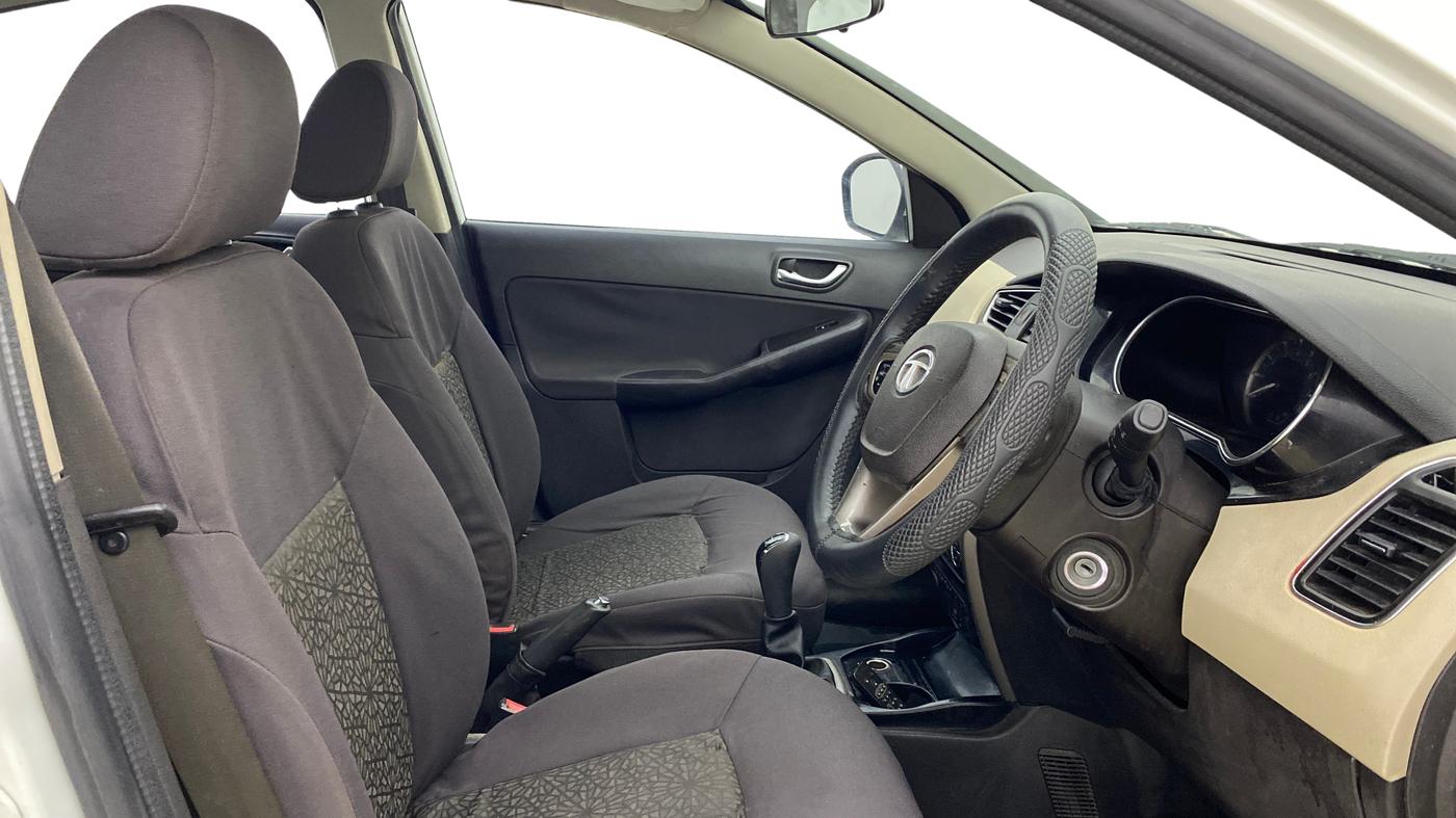 2016 Tata Zest XT 90PS DIESEL, Diesel, Manual, 1,09,167 km, Right Side Front Door Cabin