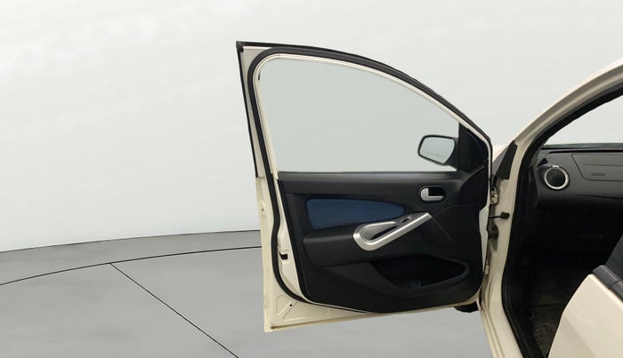 2015 Ford Figo TITANIUM 1.2 PETROL, CNG, Manual, 51,272 km, LHS Front Door