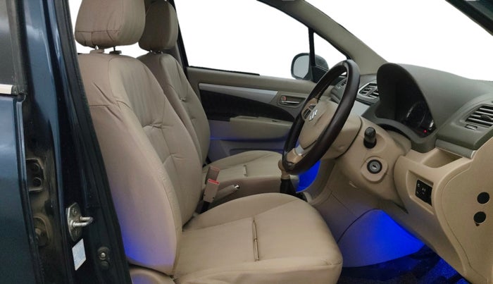 2016 Maruti Ertiga VXI CNG, CNG, Manual, 1,37,463 km, Right Side Front Door Cabin