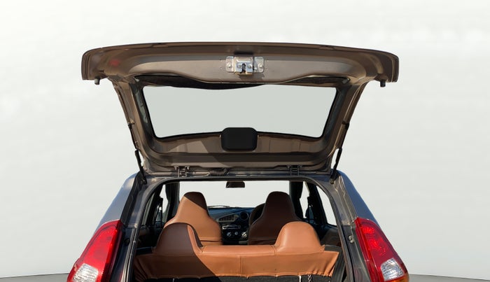 2017 Datsun Redi Go T, Petrol, Manual, 80,717 km, Boot Door Open