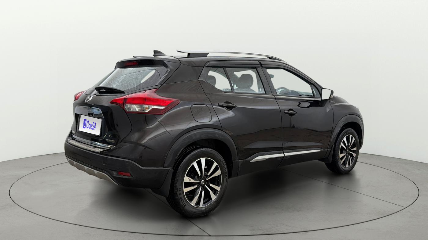 2022 Nissan Kicks XV PREMIUM TURBO 1.3, Petrol, Manual, 25,024 km, Right Back Diagonal