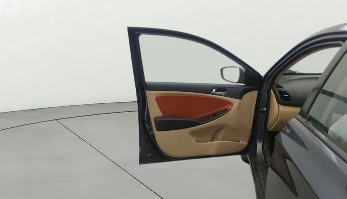 2014 Hyundai Verna FLUIDIC 1.6 CRDI SX, Diesel, Manual, 87,372 km, LHS Front Door