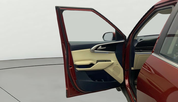 2022 KIA CARENS LUXURY PLUS 1.4 PETROL DCT 7 STR, Petrol, Automatic, 42,428 km, LHS Front Door