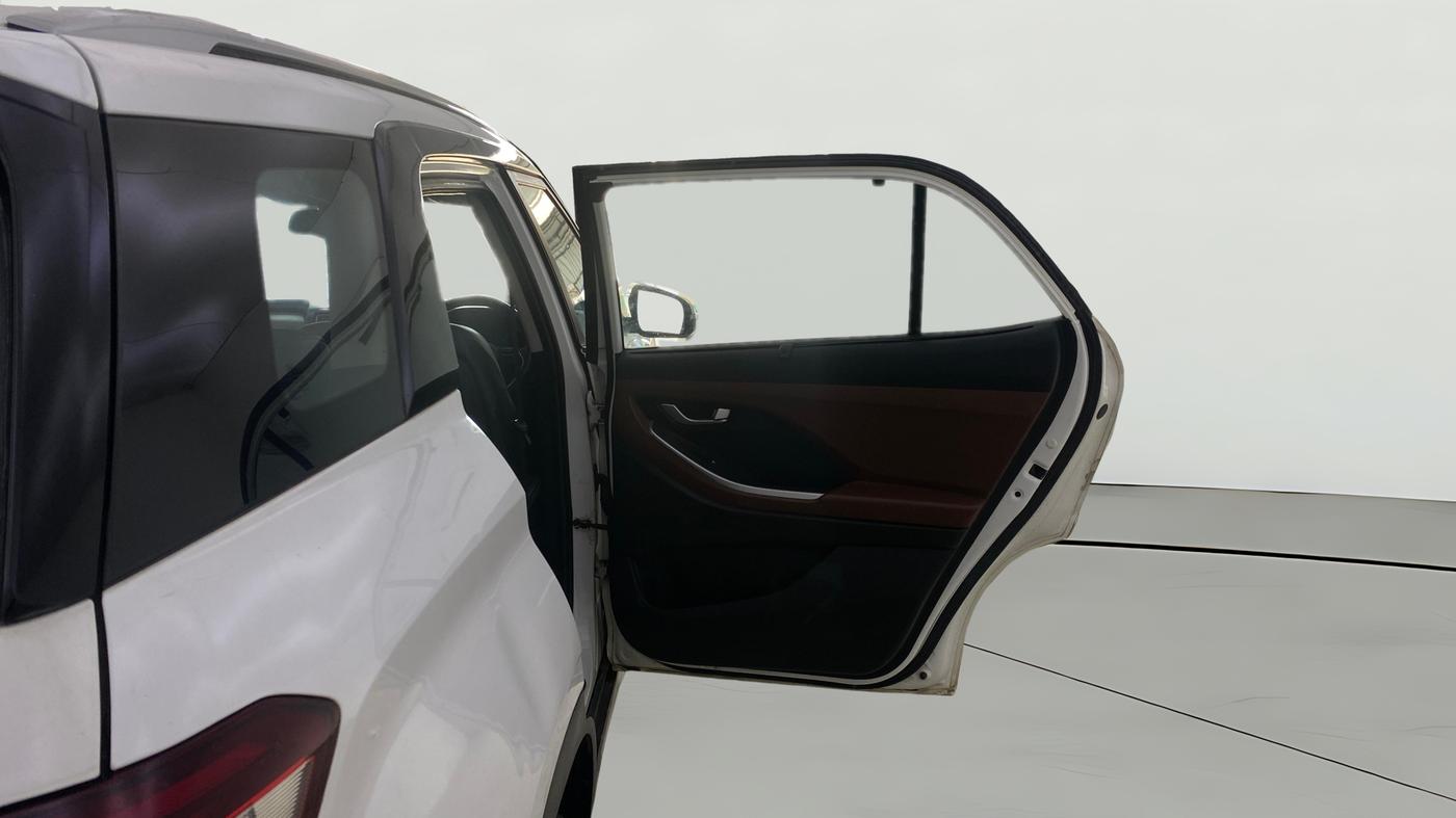 2022 Hyundai ALCAZAR PRESTIGE 1.5 MT 6STR, Diesel, Manual, 79,981 km, RHS Rear Door