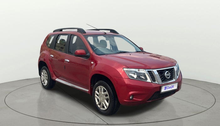 2014 Nissan Terrano XL (D), Diesel, Manual, 1,37,534 km, Right Front Diagonal