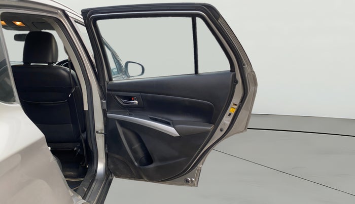 2018 Maruti S Cross ALPHA 1.3, Diesel, Manual, 60,172 km, RHS Rear Door