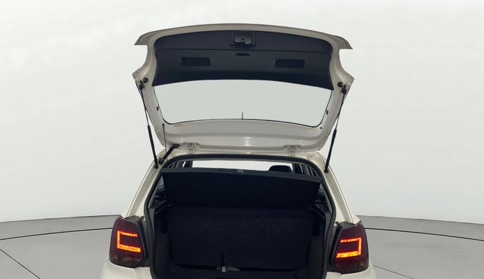 2019 Volkswagen Polo COMFORTLINE 1.0L MPI, Petrol, Manual, 70,587 km, Boot Door Open