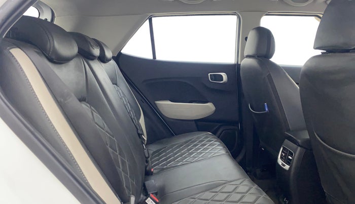 2023 Hyundai VENUE S 1.2, Petrol, Manual, 25,201 km, Right Side Rear Door Cabin