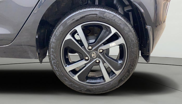 2024 Tata ALTROZ XZ Plus (S) Dark Edition, Petrol, Manual, 14,856 km, Left Rear Wheel