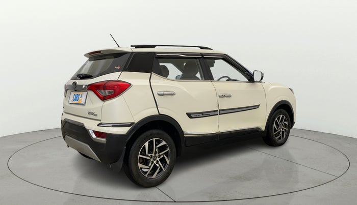2022 Mahindra XUV300 W8 (O) 1.5 DIESEL, Diesel, Manual, 57,976 km, Right Back Diagonal