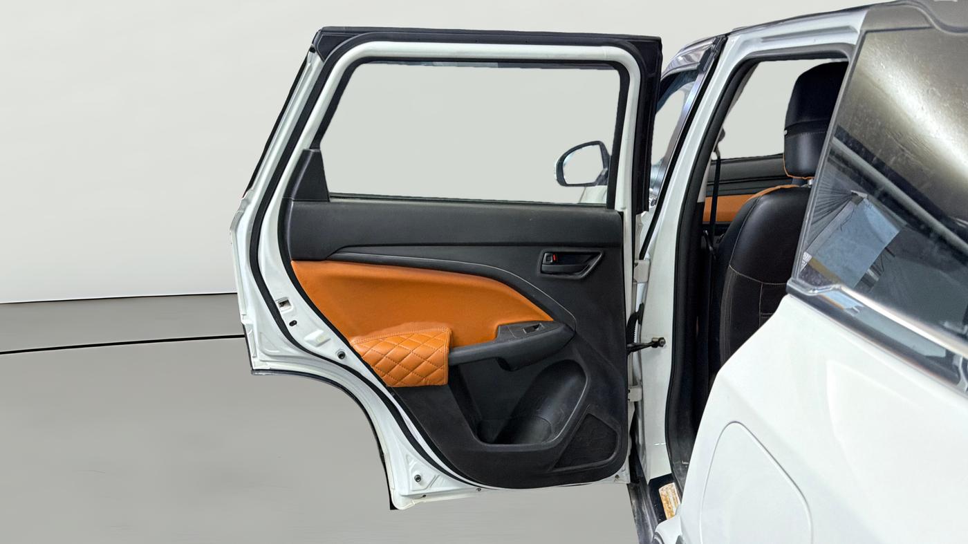 2023 Maruti BREZZA LXI SMART HYBRID, Petrol, Manual, 41,844 km, LHS Rear Door
