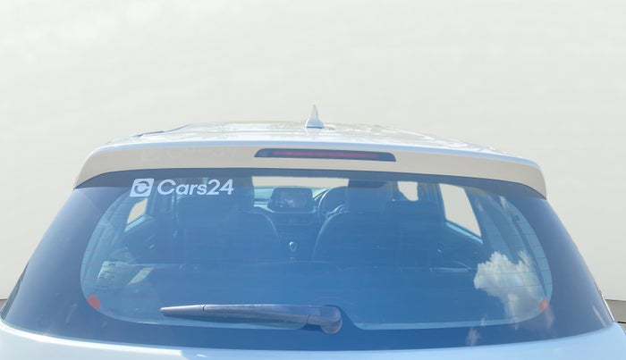 2023 Maruti BREZZA ZXI AT SMART HYBRID, Petrol, Automatic, 60,097 km, Rear Windshield