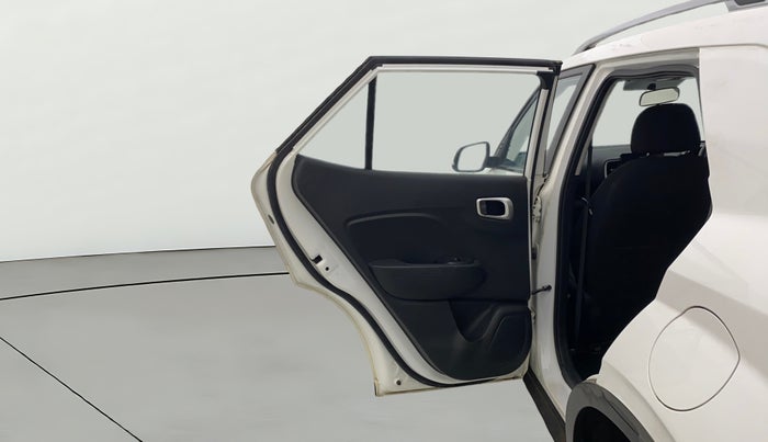 2022 Hyundai VENUE SX 1.0 TURBO, Petrol, Manual, 18,765 km, LHS Rear Door