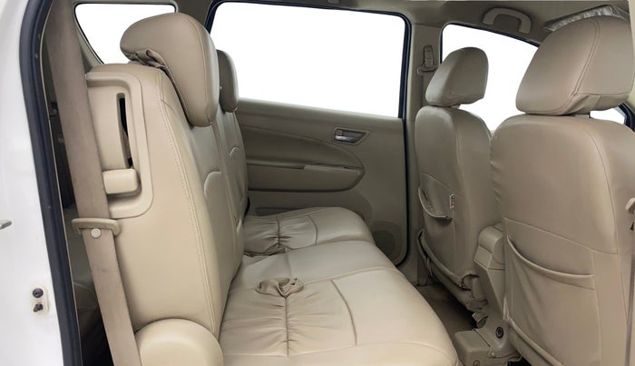 2018 Maruti Ertiga VXI, Petrol, Manual, 75,673 km, Right Side Rear Door Cabin