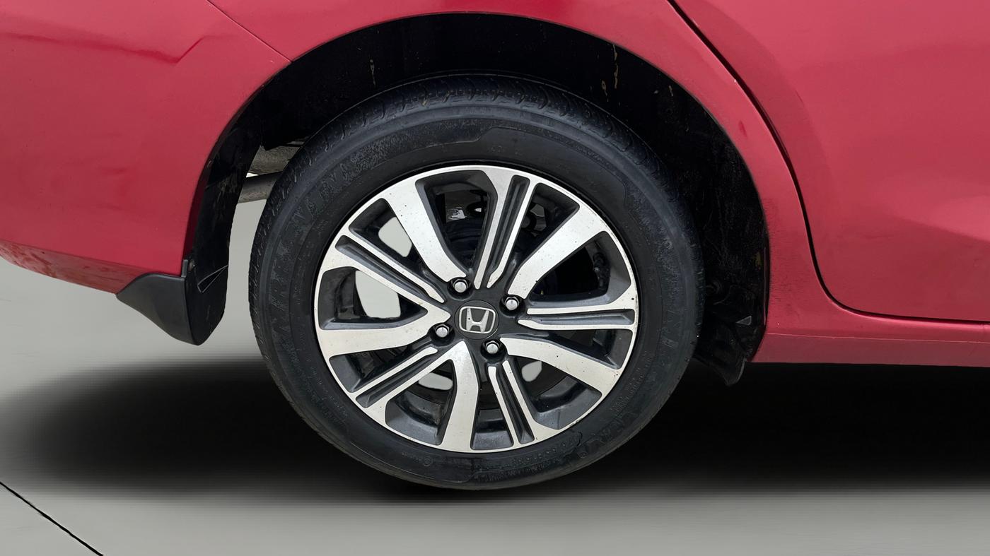 2023 Honda Amaze 1.2L I-VTEC VX CVT, Petrol, Automatic, 15,985 km, Right Rear Wheel