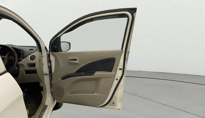 2015 Maruti Celerio VXI CNG, CNG, Manual, 53,734 km, RHS Front Door