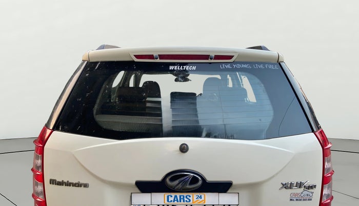 2015 Mahindra XUV500 W6, Diesel, Manual, 76,338 km, Rear Windshield