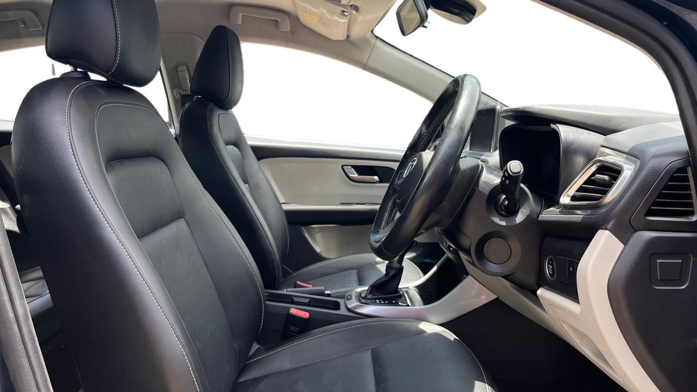2022 Tata ALTROZ XZA PLUS, Petrol, Automatic, 53,183 km, Right Side Front Door Cabin