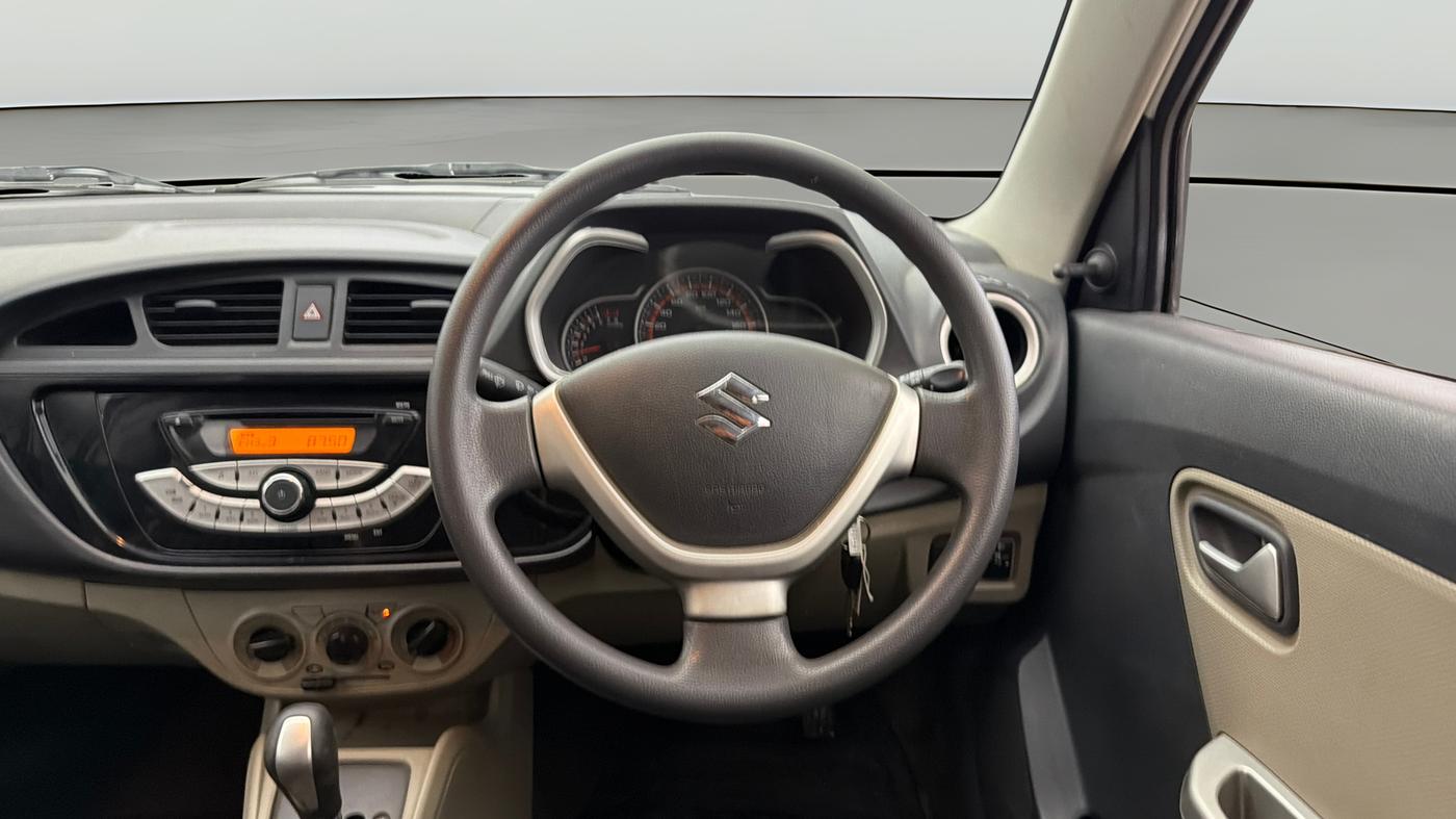2017 Maruti Alto K10 VXI (O) AMT, Petrol, Automatic, 31,866 km, Steering Wheel Close Up