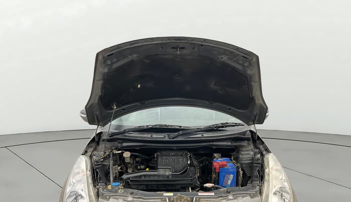 2015 Maruti Swift LXI (O), Petrol, Manual, 65,661 km, Open Bonet