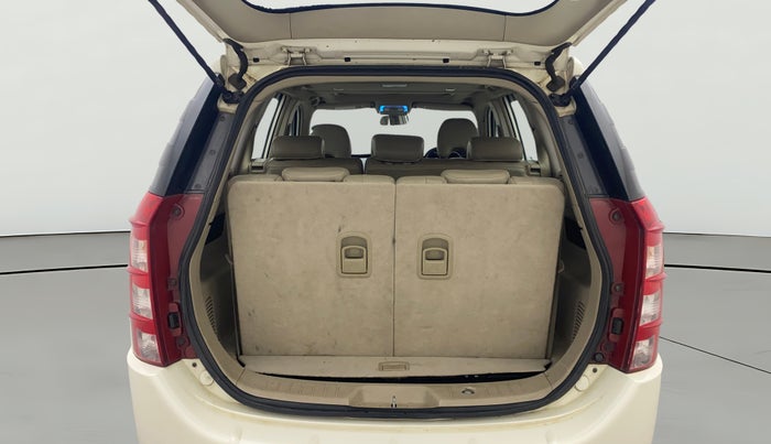 2017 Mahindra XUV500 W10 AT, Diesel, Automatic, 57,695 km, Boot Open Zoomed View