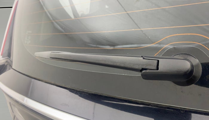 2024 Maruti XL6 ZETA AT, Petrol, Automatic, 9,643 km, Rear Wiper