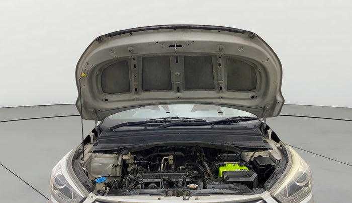 2017 Hyundai Creta SX PLUS 1.6 PETROL, Petrol, Manual, 1,08,218 km, Open Bonet