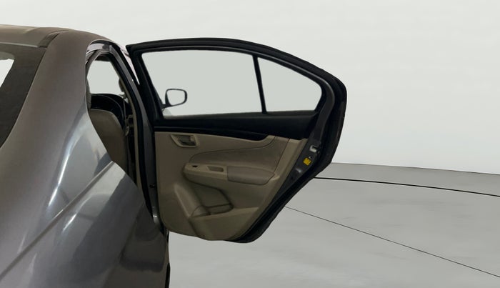 2015 Maruti Ciaz VXI+, Petrol, Manual, 67,224 km, RHS Rear Door