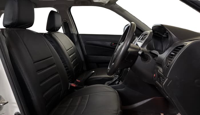 2021 Maruti Vitara Brezza VXI AT SHVS, Petrol, Automatic, 67,195 km, Right Side Front Door Cabin