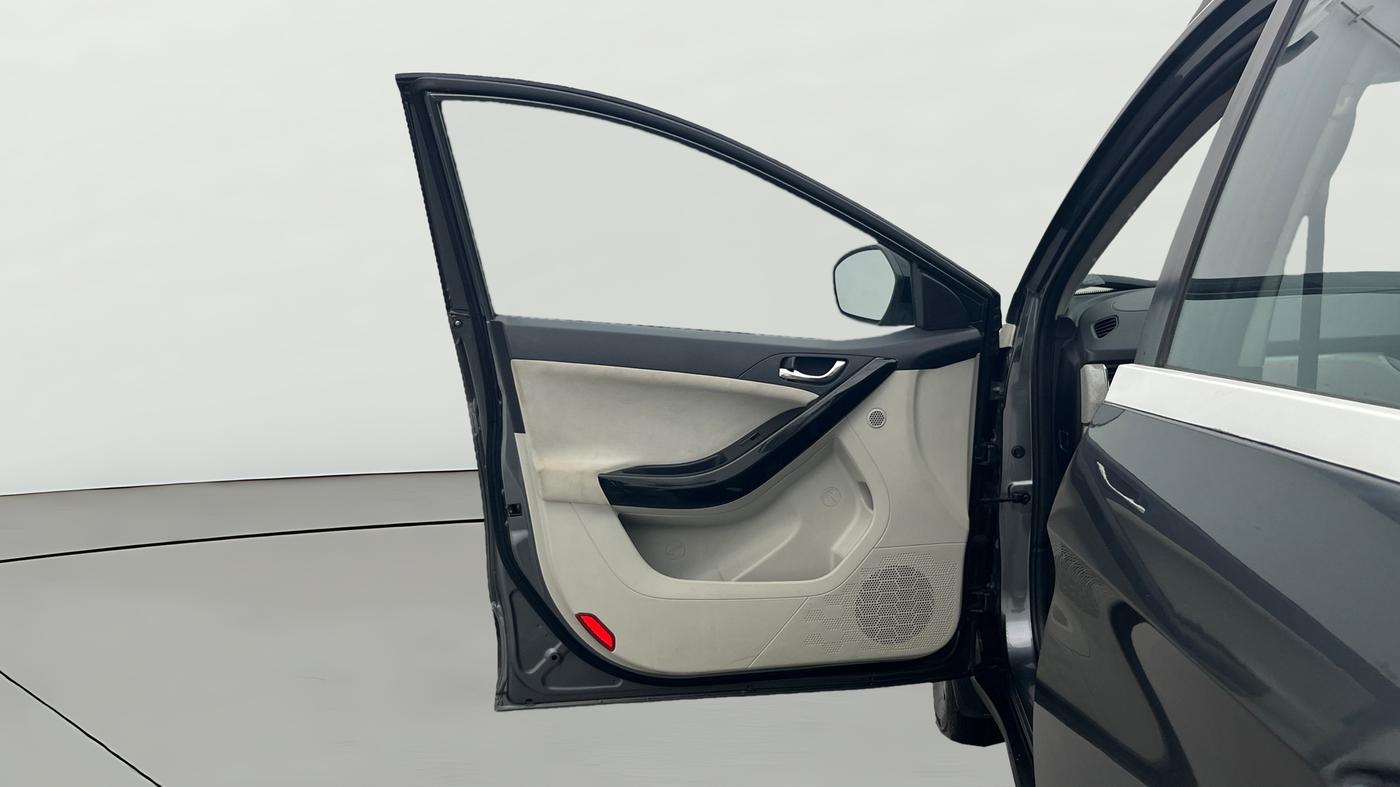 2021 Tata NEXON XZA PLUS (O) PETROL, Petrol, Automatic, 68,893 km, LHS Front Door