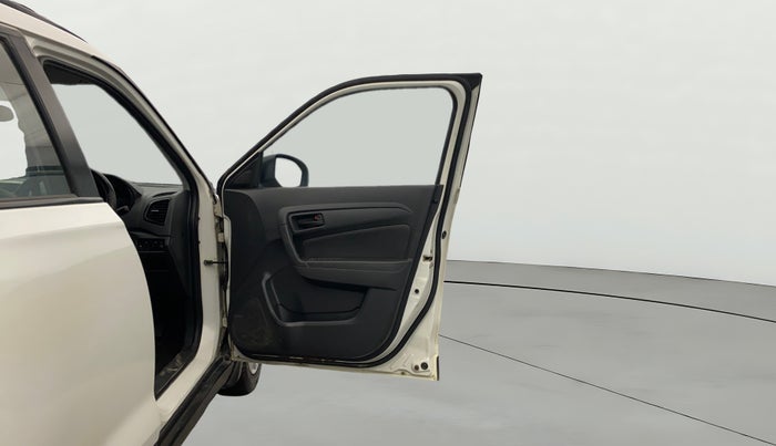 2018 Maruti Vitara Brezza VDI, Diesel, Manual, 79,856 km, RHS Front Door