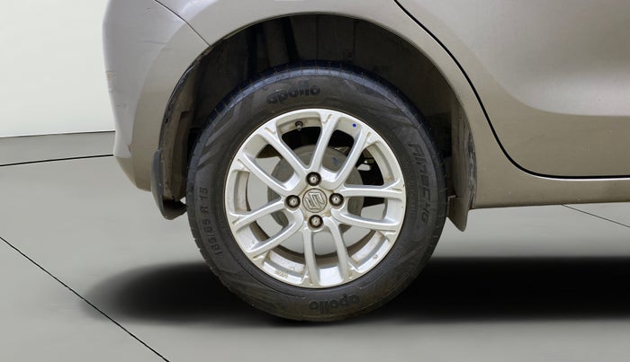 2021 Maruti Swift ZXI AMT, Petrol, Automatic, 45,993 km, Right Rear Wheel