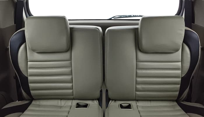 2015 Toyota Innova 2.5 GX 7 STR, Diesel, Manual, 93,285 km, Third Seat Row ( optional )