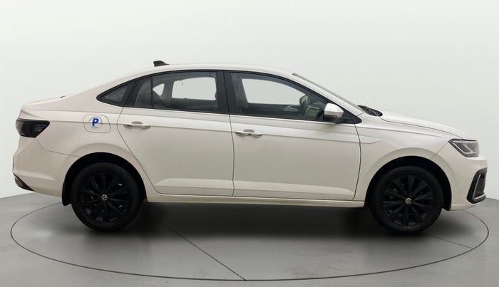 2022 Volkswagen VIRTUS HIGHLINE TSI 1.0 AT, Petrol, Automatic, 28,552 km, Right Side View