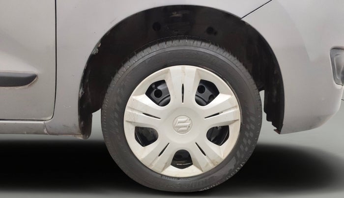 2016 Maruti Wagon R 1.0 VXI AMT, Petrol, Automatic, 51,347 km, Right Front Wheel