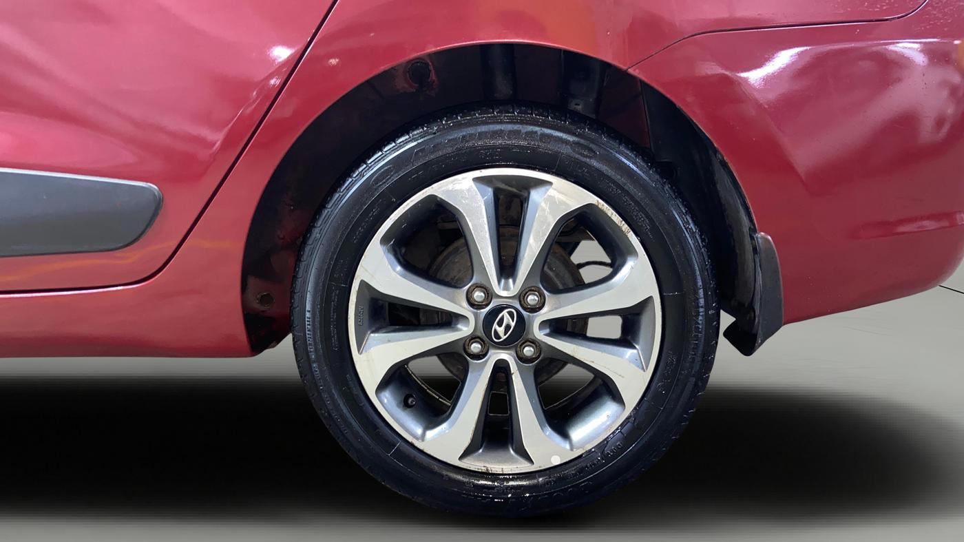 2014 Hyundai Xcent SX AT 1.2 (O), Petrol, Automatic, 44,934 km, Left Rear Wheel