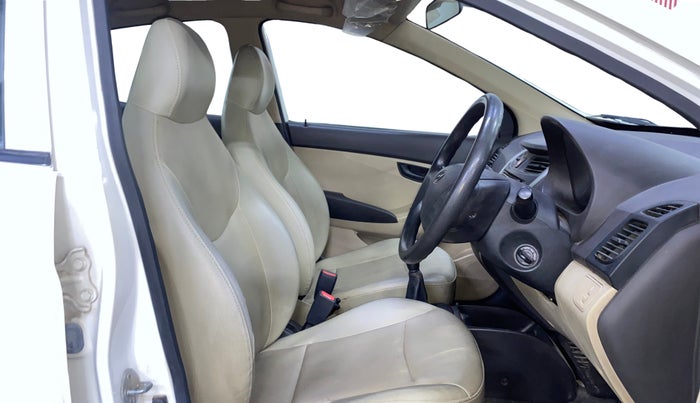 2017 Hyundai Eon ERA +, Petrol, Manual, 32,147 km, Right Side Front Door Cabin