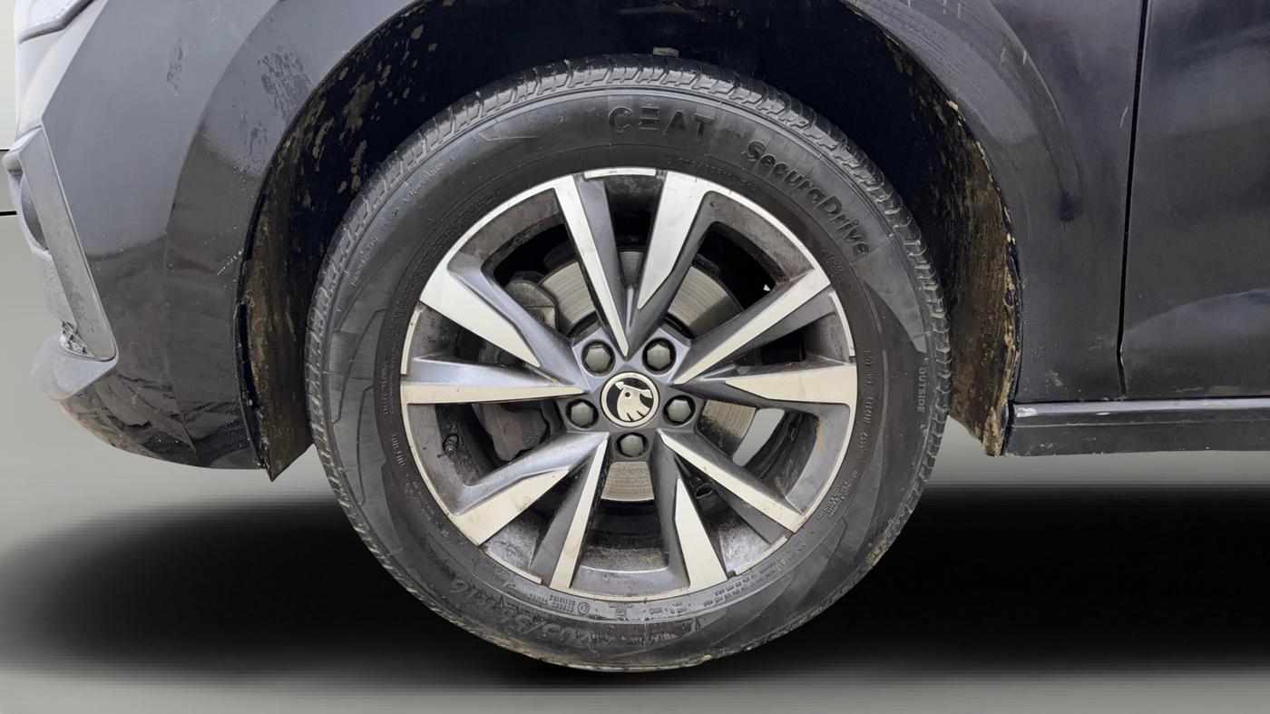 2023 Skoda SLAVIA STYLE 1.0L TSI MT, Petrol, Manual, 44,126 km, Left Front Wheel