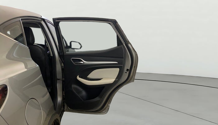 2022 MG ASTOR STYLE EX 1.5 MT, Petrol, Manual, 32,276 km, RHS Rear Door