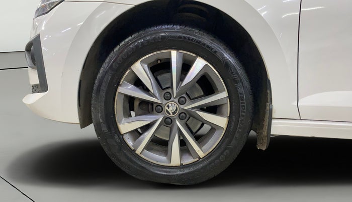 2022 Skoda SLAVIA STYLE 1.0L TSI AT, Petrol, Automatic, 33,393 km, Left Front Wheel