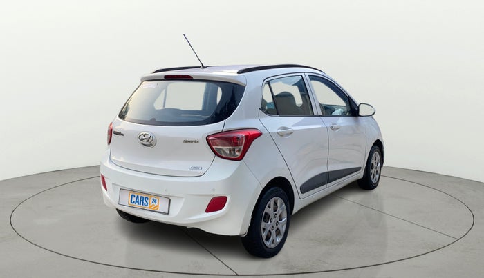 2016 Hyundai Grand i10 SPORTZ 1.1 CRDI, Diesel, Manual, 77,957 km, Right Back Diagonal