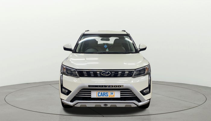 2022 Mahindra XUV300 W8 1.2 PETROL, Petrol, Manual, 36,559 km, Front
