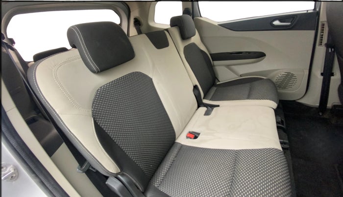 2020 Renault TRIBER RXZ, Petrol, Manual, 60,953 km, Right Side Rear Door Cabin