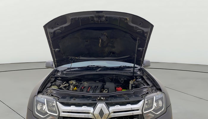 2017 Renault Duster RXL PETROL, Petrol, Manual, 30,983 km, Open Bonet