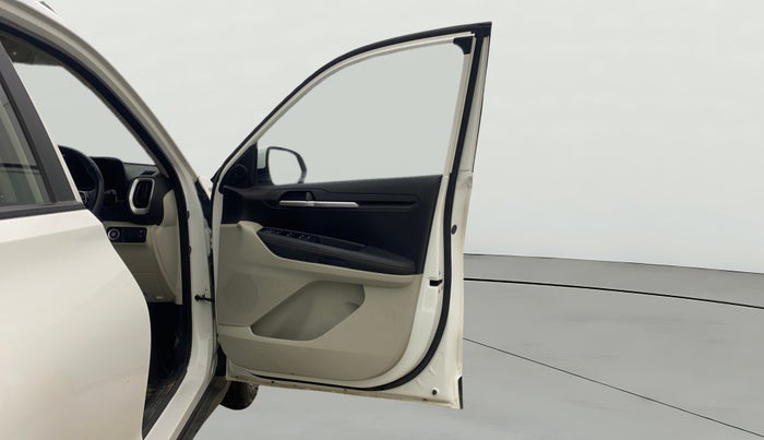 2020 KIA SONET HTX 1.0 IMT, Petrol, Manual, 17,258 km, RHS Front Door